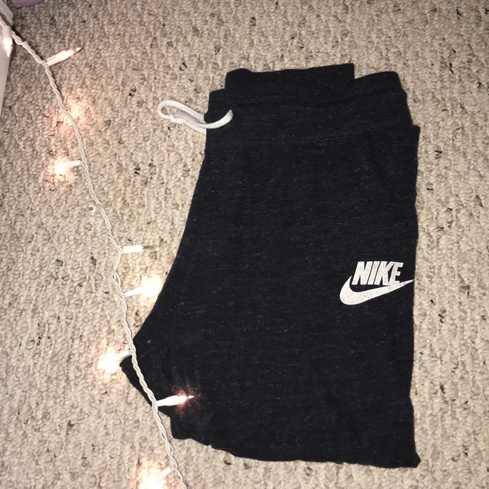 nike joggers